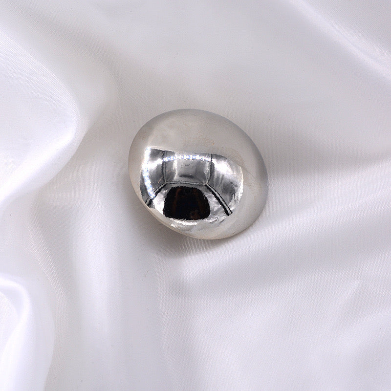Round frosted earrings