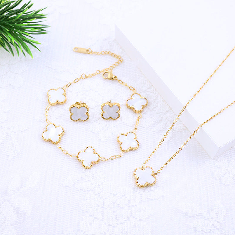 3 piece Clover Set